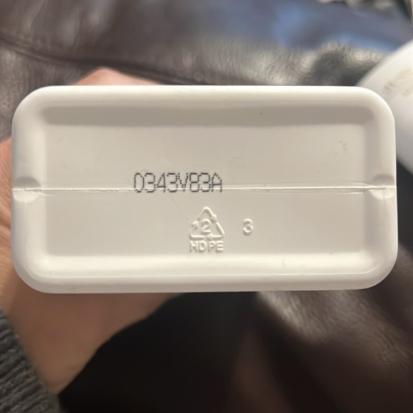 Native Body Wash Limited Edition Jungalow Sandalwood & Fig New never used - Picture 2 of 3